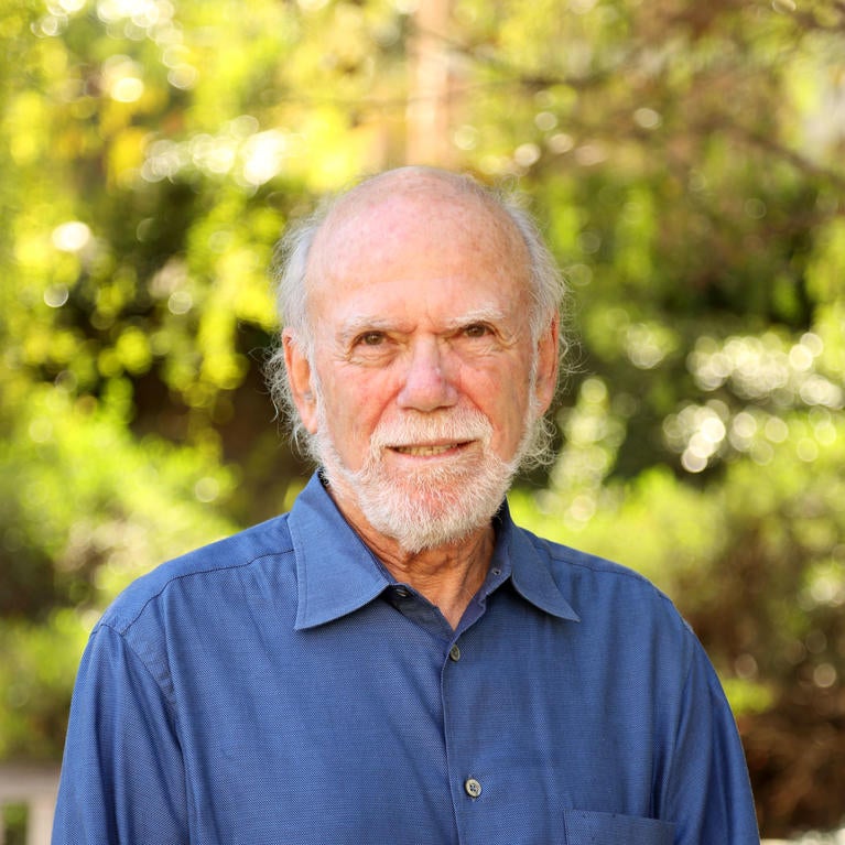 Nobel laureat Barry Barish. (Stan Lim/UCR.)